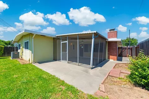 Other - 213 Hemlock St, Vacaville, CA 95688 photo 3 of 5