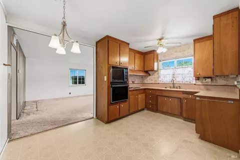 Kitchen - 213 Hemlock St, Vacaville, CA 95688 photo 1 of 4