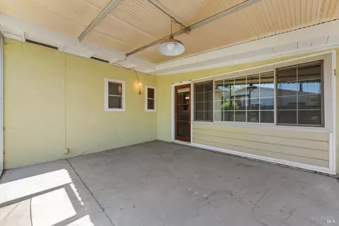Exterior - 213 Hemlock St, Vacaville, CA 95688 photo 6 of 11