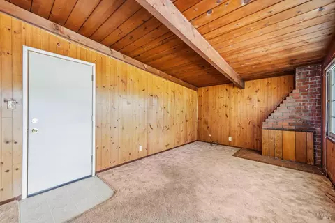 Living - 213 Hemlock St, Vacaville, CA 95688 photo 8 of 10