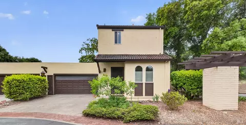 820 Adobe Dr, Santa Rosa, CA 95404