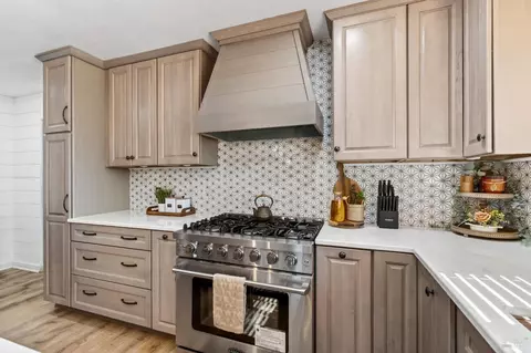 Kitchen - 1229 Magnolia St, Willits, CA 95490 photo 5 of 7