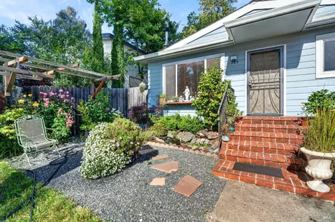 Exterior - 1229 Magnolia St, Willits, CA 95490 photo 2 of 5