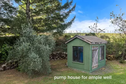 Exterior - 539 Keyes Ave, Angwin, CA 94508 photo 8 of 11