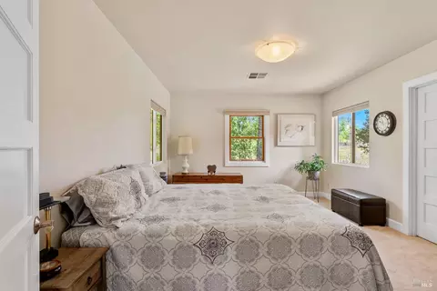 Bedroom - 539 Keyes Ave, Angwin, CA 94508 photo 1 of 3
