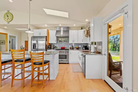 Kitchen - 539 Keyes Ave, Angwin, CA 94508 photo 2 of 6