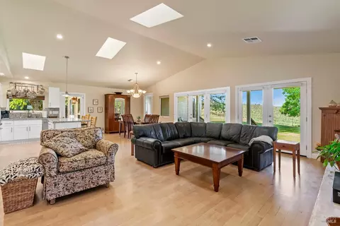 Living - 539 Keyes Ave, Angwin, CA 94508 photo 5 of 5