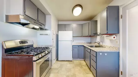 Kitchen - 809 Maple Ave, Vallejo, CA 94591 photo 1 of 4