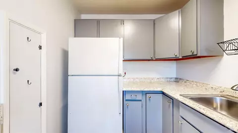 Kitchen - 809 Maple Ave, Vallejo, CA 94591 photo 4 of 4