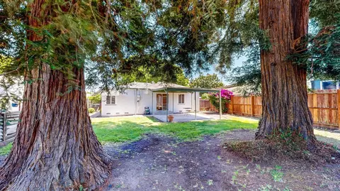 Exterior - 809 Maple Ave, Vallejo, CA 94591 photo 6 of 16