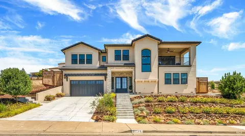3776 Crown Hill Dr, Santa Rosa, CA 95404