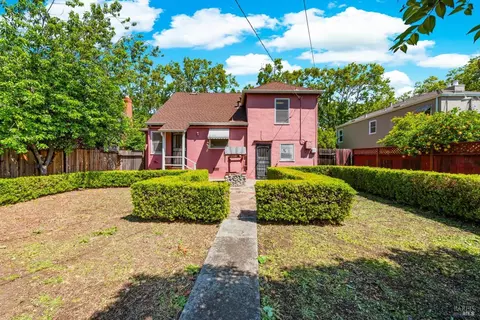 Exterior - 1939 Indiana St, Vallejo, CA 94590 photo 2 of 17