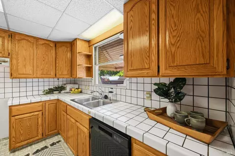 Kitchen - 1939 Indiana St, Vallejo, CA 94590 photo 3 of 4
