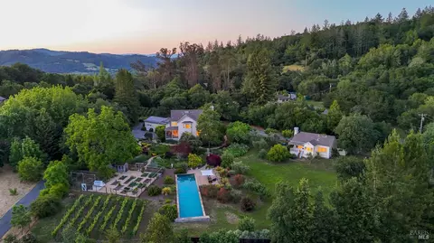 6016 Anderson Rd, Forestville, CA 95436