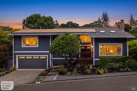 33 Plata Ct, Novato, CA 94947