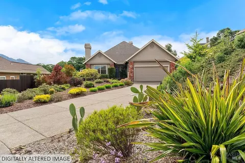 6287 Meadowbreeze Ct, Santa Rosa, CA 95409