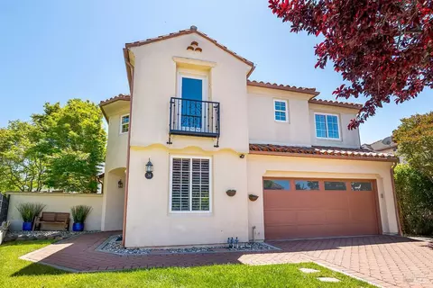 34 Woodbridge Way, Novato, CA 94949