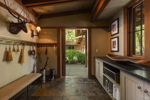 Entry Way - 437 W Dry Creek Rd, Healdsburg, CA 95448 photo 1 of 4