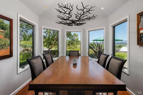 Dining - 437 W Dry Creek Rd, Healdsburg, CA 95448 photo 5 of 5