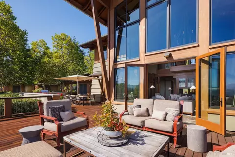 Exterior - 437 W Dry Creek Rd, Healdsburg, CA 95448 photo 11 of 28