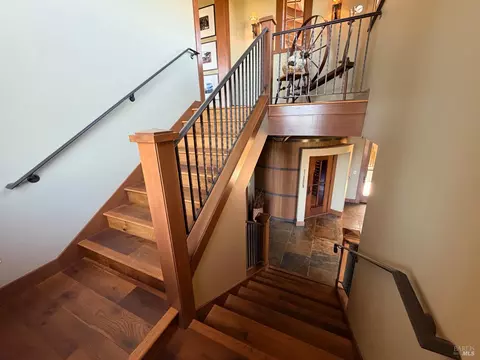 Entry Way - 437 W Dry Creek Rd, Healdsburg, CA 95448 photo 3 of 3