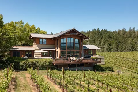Exterior - 437 W Dry Creek Rd, Healdsburg, CA 95448 photo 2 of 23