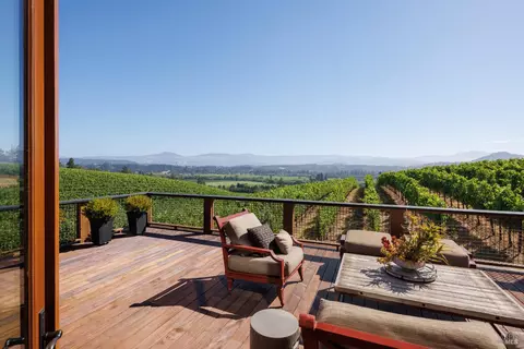 Exterior - 437 W Dry Creek Rd, Healdsburg, CA 95448 photo 13 of 28