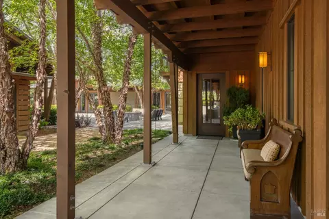 Exterior - 437 W Dry Creek Rd, Healdsburg, CA 95448 photo 3 of 23
