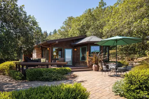 Exterior - 437 W Dry Creek Rd, Healdsburg, CA 95448 photo 21 of 23