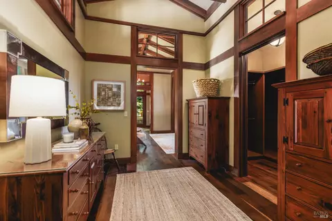 Entry Way - 437 W Dry Creek Rd, Healdsburg, CA 95448 photo 2 of 3