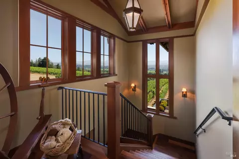 Entry Way - 437 W Dry Creek Rd, Healdsburg, CA 95448 photo 5 of 5