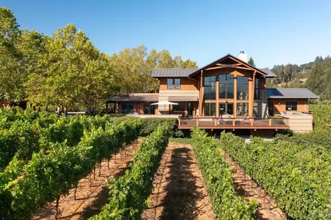 Exterior - 437 W Dry Creek Rd, Healdsburg, CA 95448 photo 2 of 28