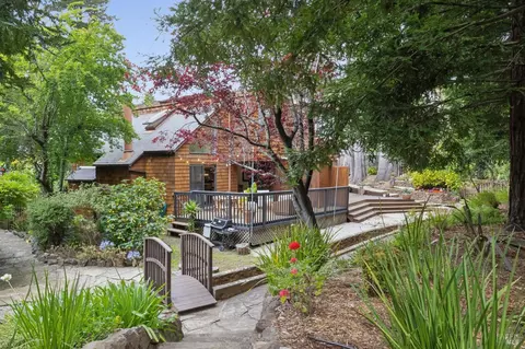 Exterior - 514 Browning St, Mill Valley, CA 94941 photo 4 of 12