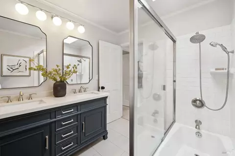 Bath - 514 Browning St, Mill Valley, CA 94941 photo 1 of 2