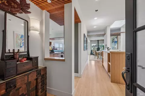 Entry Way - 22 Filbert Ave, Sausalito, CA 94965 photo 1 of 5