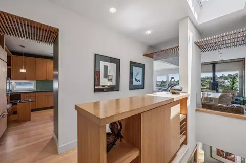 Entry Way - 22 Filbert Ave, Sausalito, CA 94965 photo 2 of 5