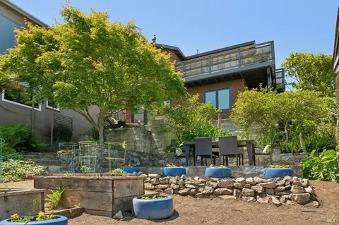 Exterior - 22 Filbert Ave, Sausalito, CA 94965 photo 10 of 16