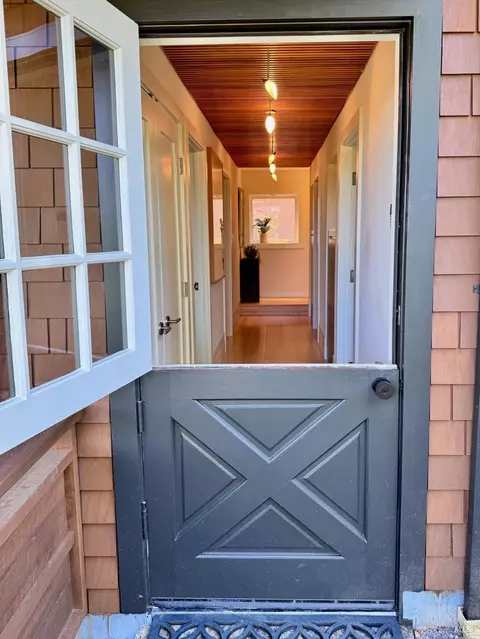 Entry Way - 22 Filbert Ave, Sausalito, CA 94965 photo 5 of 5