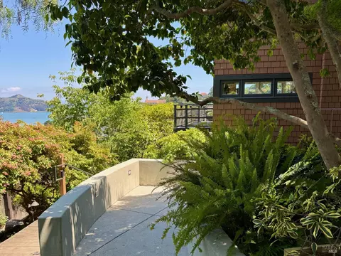 Exterior - 22 Filbert Ave, Sausalito, CA 94965 photo 4 of 16