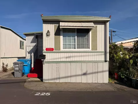 2500 Springs Rd #225, Vallejo, CA 94591