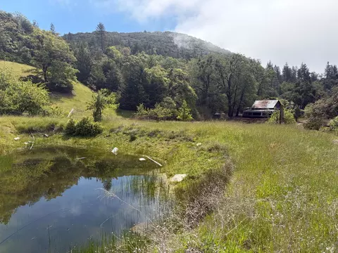 4051 Spyrock Rd, Laytonville, CA 95454
