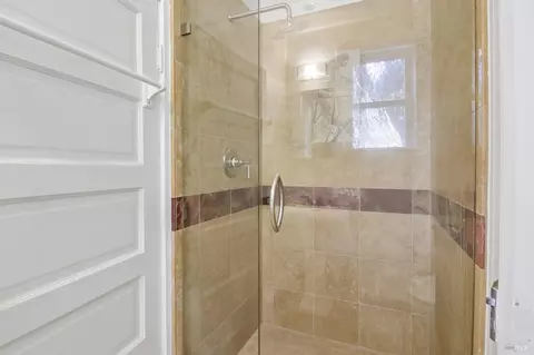 Bath - 160 E Cintura Ave, Lagunitas, CA 94938 photo 3 of 3