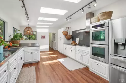 Kitchen - 160 E Cintura Ave, Lagunitas, CA 94938 photo 4 of 7