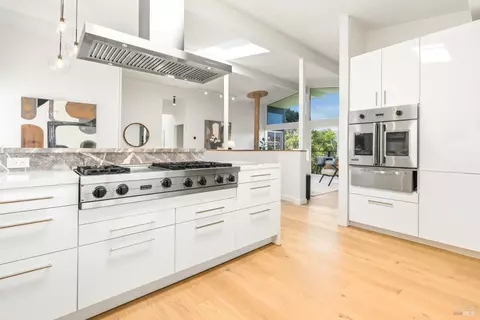Kitchen - 453 Wellesley Ave, Mill Valley, CA 94941 photo 2 of 2