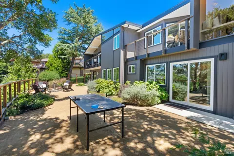 Exterior - 453 Wellesley Ave, Mill Valley, CA 94941 photo 9 of 15