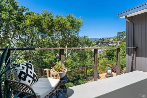 Exterior - 453 Wellesley Ave, Mill Valley, CA 94941 photo 4 of 15
