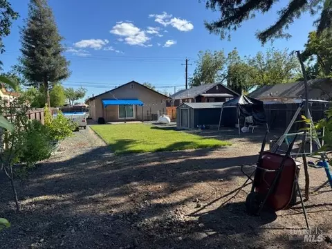 Exterior - 668 1st St, Upper Lake, CA 95485 photo 3 of 6