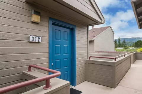 312 Seagull Row, Novato, CA 94945