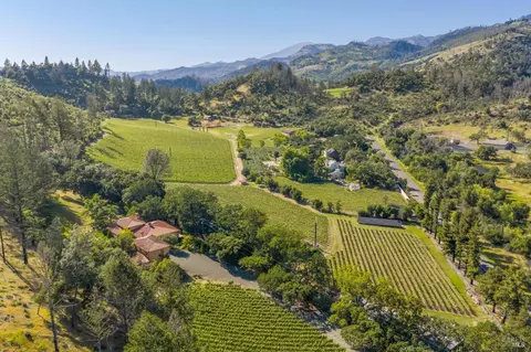 391 Crystal Springs Rd, Saint Helena, CA 94574