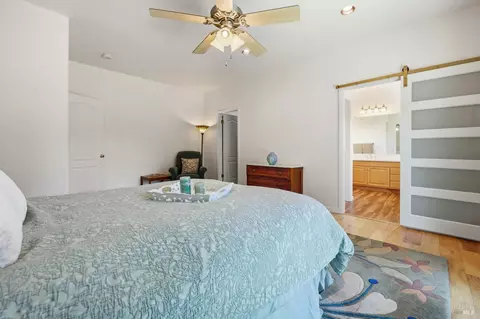 Bedroom - 180-178 Barrio Way, Windsor, CA 95492 photo 5 of 14